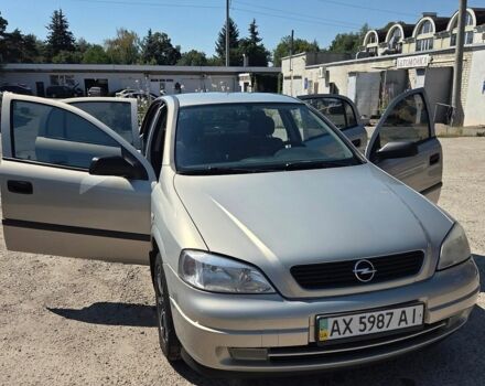 Сірий Опель Астра, об'ємом двигуна 1.4 л та пробігом 254 тис. км за 4000 $, фото 1 на Automoto.ua