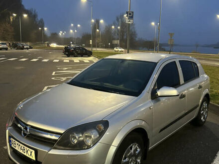 Серый Опель Астра, объемом двигателя 1.4 л и пробегом 298 тыс. км за 4800 $, фото 1 на Automoto.ua