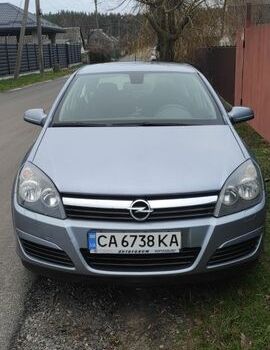 Серый Опель Астра, объемом двигателя 1.6 л и пробегом 203 тыс. км за 4600 $, фото 1 на Automoto.ua