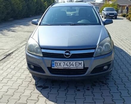 Серый Опель Астра, объемом двигателя 1.6 л и пробегом 226 тыс. км за 4800 $, фото 1 на Automoto.ua