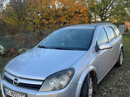 Серый Опель Астра, объемом двигателя 1.69 л и пробегом 271 тыс. км за 3800 $, фото 1 на Automoto.ua