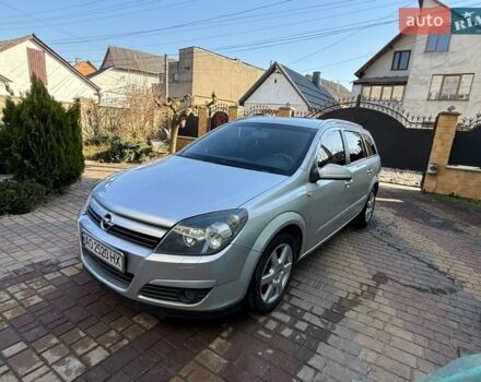 Серый Опель Астра, объемом двигателя 1.8 л и пробегом 270 тыс. км за 3500 $, фото 1 на Automoto.ua