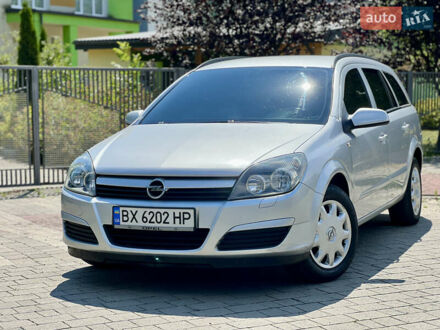 Опель Астра 2005 у Івано-Франківську на Automoto.ua Сірий Опель Астра, об'ємом двигуна 1.6 л та пробігом 242 тис. км за 4650 $, фото 1 на Automoto.ua