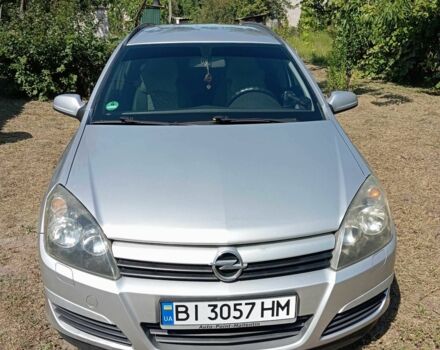Серый Опель Астра, объемом двигателя 1.7 л и пробегом 297 тыс. км за 4500 $, фото 1 на Automoto.ua