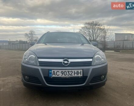 Серый Опель Астра, объемом двигателя 1.8 л и пробегом 237 тыс. км за 4200 $, фото 1 на Automoto.ua