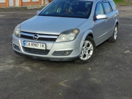 Опель Астра 2005 в Звенигородка на Automoto.ua Серый Опель Астра, объемом двигателя 1.9 л и пробегом 176 тыс. км за 4600 $, фото 1 на Automoto.ua