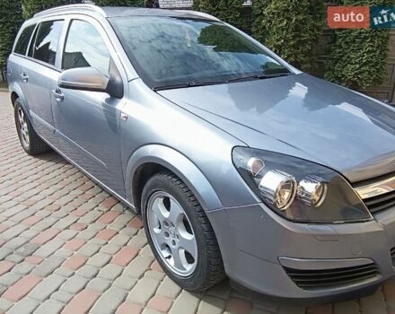 Серый Опель Астра, объемом двигателя 1.6 л и пробегом 247 тыс. км за 3999 $, фото 1 на Automoto.ua