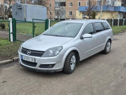 Серый Опель Астра, объемом двигателя 1.8 л и пробегом 350 тыс. км за 4300 $, фото 1 на Automoto.ua