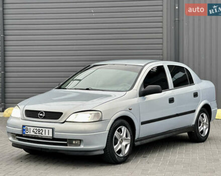 Серый Опель Астра, объемом двигателя 1.39 л и пробегом 240 тыс. км за 2800 $, фото 1 на Automoto.ua