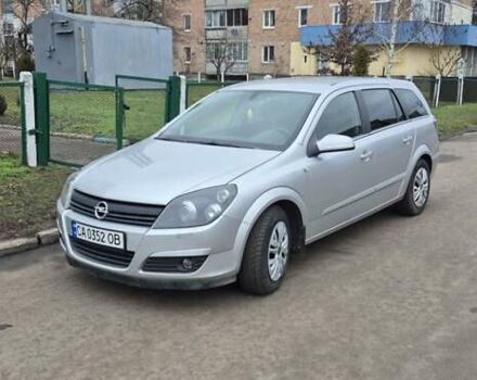 Серый Опель Астра, объемом двигателя 1.8 л и пробегом 351 тыс. км за 4400 $, фото 1 на Automoto.ua