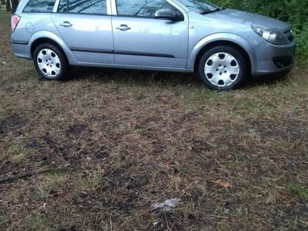 Серый Опель Астра, объемом двигателя 1.7 л и пробегом 225 тыс. км за 5200 $, фото 1 на Automoto.ua