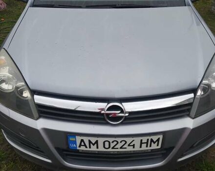 Серый Опель Астра, объемом двигателя 1.6 л и пробегом 265 тыс. км за 5000 $, фото 1 на Automoto.ua