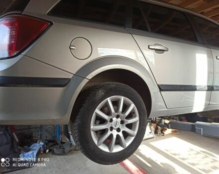 Серый Опель Астра, объемом двигателя 0 л и пробегом 240 тыс. км за 2499 $, фото 1 на Automoto.ua