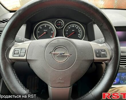 Серый Опель Астра, объемом двигателя 1.9 л и пробегом 348 тыс. км за 3600 $, фото 1 на Automoto.ua