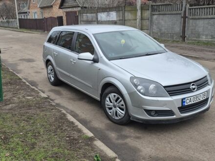 Сірий Опель Астра, об'ємом двигуна 1.8 л та пробігом 350 тис. км за 4300 $, фото 1 на Automoto.ua