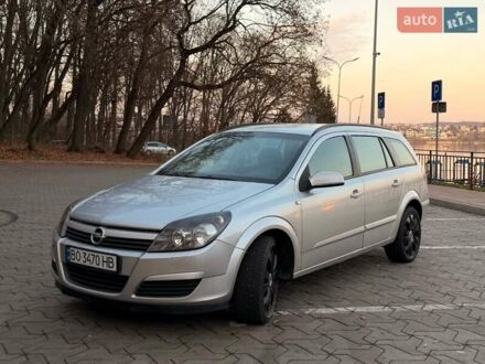 Серый Опель Астра, объемом двигателя 1.7 л и пробегом 390 тыс. км за 4700 $, фото 1 на Automoto.ua