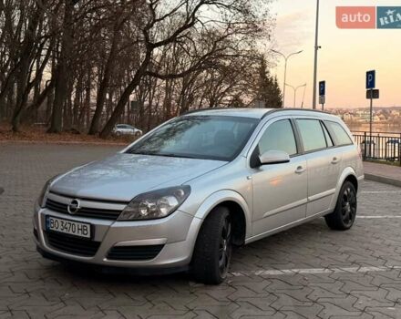 Серый Опель Астра, объемом двигателя 1.7 л и пробегом 390 тыс. км за 4700 $, фото 1 на Automoto.ua