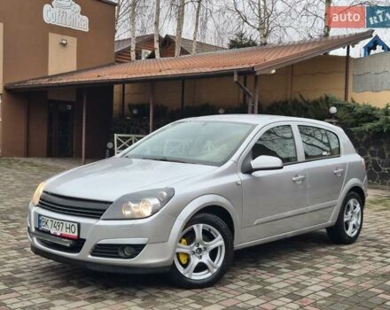 Серый Опель Астра, объемом двигателя 1.6 л и пробегом 325 тыс. км за 2999 $, фото 1 на Automoto.ua