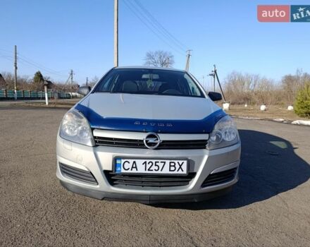 Серый Опель Астра, объемом двигателя 1.4 л и пробегом 193 тыс. км за 5300 $, фото 1 на Automoto.ua