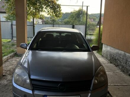 Опель Астра 2005 в Ужгороде на Automoto.ua Серый Опель Астра, объемом двигателя 1.7 л и пробегом 196 тыс. км за 3200 $, фото 1 на Automoto.ua