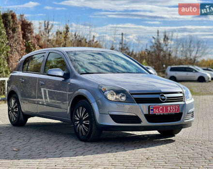 Серый Опель Астра, объемом двигателя 1.8 л и пробегом 155 тыс. км за 6350 $, фото 1 на Automoto.ua