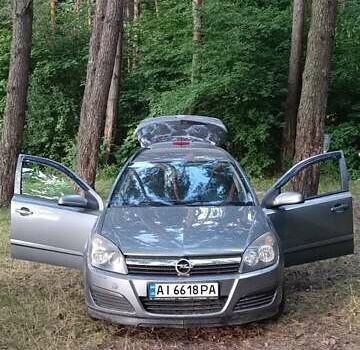 Серый Опель Астра, объемом двигателя 1.6 л и пробегом 240 тыс. км за 5000 $, фото 1 на Automoto.ua