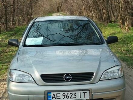 Серый Опель Астра, объемом двигателя 1.4 л и пробегом 184 тыс. км за 4000 $, фото 1 на Automoto.ua