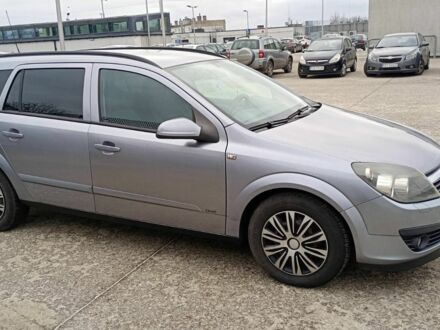 Серый Опель Астра, объемом двигателя 1.6 л и пробегом 287 тыс. км за 3900 $, фото 1 на Automoto.ua