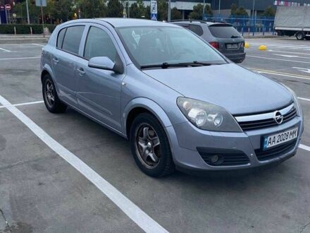 Серый Опель Астра, объемом двигателя 1.6 л и пробегом 145 тыс. км за 4400 $, фото 1 на Automoto.ua