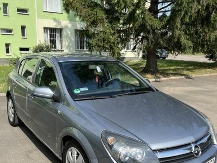 Опель Астра 2006 в Тульчине на Automoto.ua Серый Опель Астра, объемом двигателя 1.9 л и пробегом 160 тыс. км за 2769 $, фото 1 на Automoto.ua