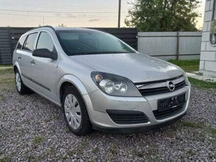 Серый Опель Астра, объемом двигателя 1.9 л и пробегом 300 тыс. км за 2200 $, фото 1 на Automoto.ua