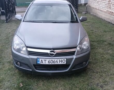 Серый Опель Астра, объемом двигателя 1.2 л и пробегом 325 тыс. км за 3750 $, фото 1 на Automoto.ua