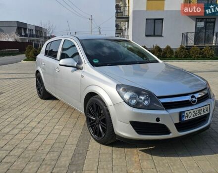 Серый Опель Астра, объемом двигателя 1.6 л и пробегом 227 тыс. км за 3999 $, фото 1 на Automoto.ua