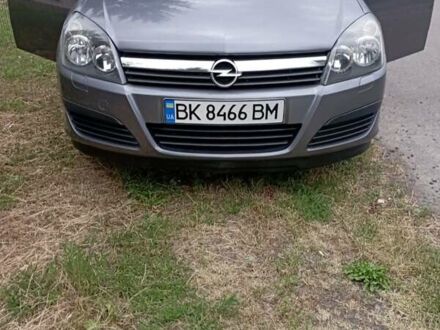 Серый Опель Астра, объемом двигателя 1.3 л и пробегом 277 тыс. км за 5100 $, фото 1 на Automoto.ua