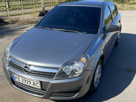 Опель Астра 2006 в Кривом Роге на Automoto.ua Серый Опель Астра, объемом двигателя 1.36 л и пробегом 280 тыс. км за 5000 $, фото 1 на Automoto.ua
