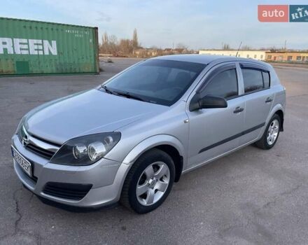 Серый Опель Астра, объемом двигателя 1.4 л и пробегом 220 тыс. км за 3450 $, фото 1 на Automoto.ua