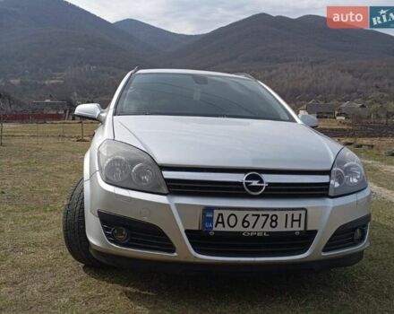 Серый Опель Астра, объемом двигателя 1.9 л и пробегом 258 тыс. км за 4400 $, фото 1 на Automoto.ua