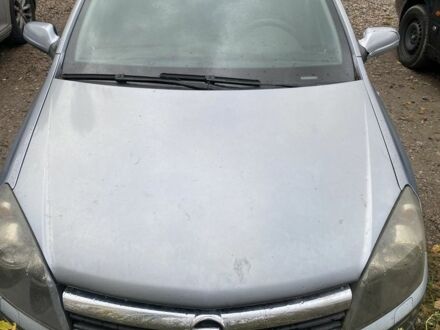 Серый Опель Астра, объемом двигателя 1.2 л и пробегом 350 тыс. км за 3500 $, фото 1 на Automoto.ua