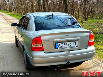 Сірий Опель Астра, об'ємом двигуна 1.4 л та пробігом 181 тис. км за 4500 $, фото 1 на Automoto.ua