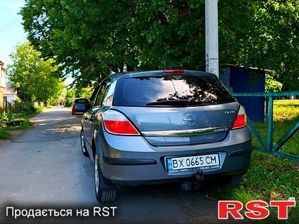 Серый Опель Астра, объемом двигателя 1.6 л и пробегом 317 тыс. км за 4200 $, фото 1 на Automoto.ua