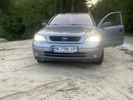 Опель Астра 2006 у Вараш (Кузнецовськ) на Automoto.ua Сірий Опель Астра, об'ємом двигуна 1.4 л та пробігом 188 тис. км за 3900 $, фото 1 на Automoto.ua