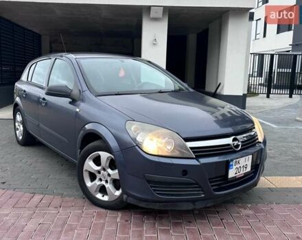 Серый Опель Астра, объемом двигателя 1.2 л и пробегом 274 тыс. км за 3399 $, фото 1 на Automoto.ua