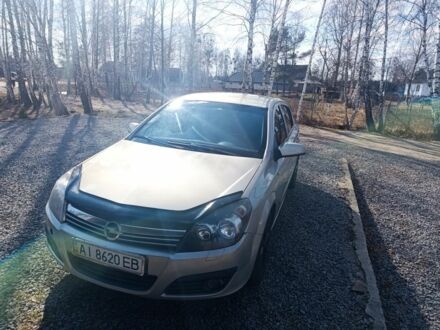 Сірий Опель Астра, об'ємом двигуна 1.6 л та пробігом 330 тис. км за 3700 $, фото 1 на Automoto.ua