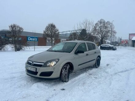 Серый Опель Астра, объемом двигателя 1.4 л и пробегом 248 тыс. км за 3300 $, фото 1 на Automoto.ua