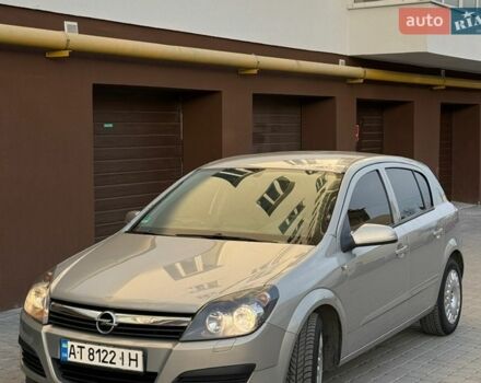 Серый Опель Астра, объемом двигателя 1.6 л и пробегом 289 тыс. км за 4500 $, фото 1 на Automoto.ua