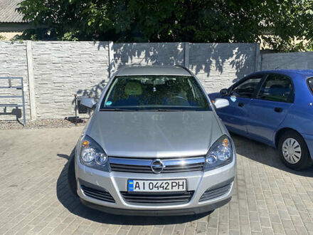 Серый Опель Астра, объемом двигателя 1.4 л и пробегом 280 тыс. км за 4900 $, фото 1 на Automoto.ua