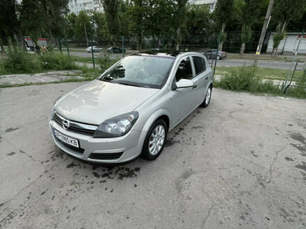 Сірий Опель Астра, об'ємом двигуна 1.4 л та пробігом 332 тис. км за 3850 $, фото 1 на Automoto.ua