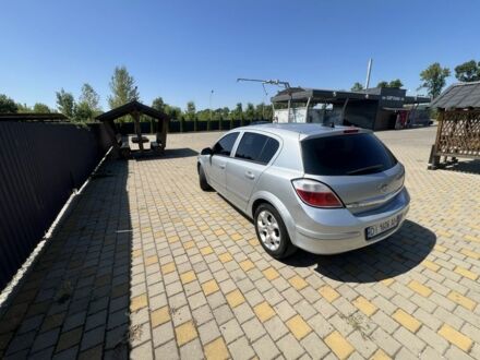 Серый Опель Астра, объемом двигателя 1.4 л и пробегом 315 тыс. км за 3702 $, фото 1 на Automoto.ua