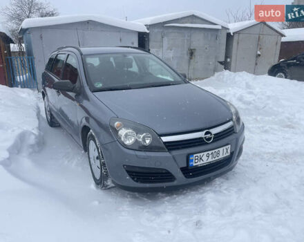 Серый Опель Астра, объемом двигателя 1.6 л и пробегом 247 тыс. км за 4750 $, фото 1 на Automoto.ua