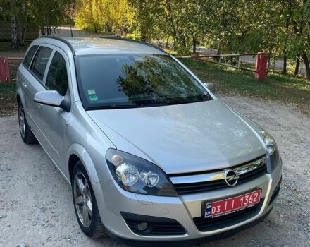 Серый Опель Астра, объемом двигателя 1.6 л и пробегом 169 тыс. км за 5500 $, фото 1 на Automoto.ua